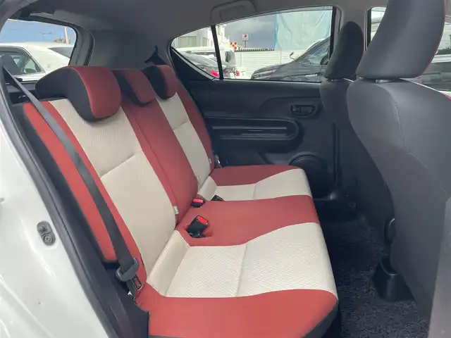 トヨタ アクア S 兵庫県 2016(平28)年 4万km ライムホワイトパールクリスタルシャイン 外部検査実施済み//ワンオーナー//純正メモリーナビ（NSCD-W66）//ワンセグTV/BT//バックカメラ//ステアリングリモコン//LEDヘッドランプ//ビルトインETC//プリクラッシュセーフティ//レーンディパーチャーアラート//オートマチックハイビーム//H29/30/R1/2/3/4/5/6年ディーラー点検記録簿