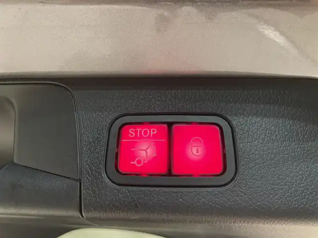 メルセデス・ベンツ ＧＬＢ２００ｄ AMGライン 愛知県 2021(令3)年 1.3万km マウンテングレー レーダーセーフティＰＫＧ　/ＭＢＵＸ　/Ｂｌｕｅｔｏｏｔｈ　/３６０度カメラ　/フルセグＴＶ　/ハーフレザー　/シートヒーター　/ＡＣＣ　/ＬＫＡ　/ＬＤＷ　/ＢＳＭ　/ドライブレコーダー　/ＥＴＣ２．０/アンビエントライト/パワーバックドア/プッシュスタート/ウィンカーミラー/アイドリングストップ