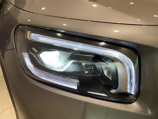 メルセデス・ベンツ ＧＬＢ２００ｄ AMGライン 愛知県 2021(令3)年 1.3万km マウンテングレー レーダーセーフティＰＫＧ　/ＭＢＵＸ　/Ｂｌｕｅｔｏｏｔｈ　/３６０度カメラ　/フルセグＴＶ　/ハーフレザー　/シートヒーター　/ＡＣＣ　/ＬＫＡ　/ＬＤＷ　/ＢＳＭ　/ドライブレコーダー　/ＥＴＣ２．０/アンビエントライト/パワーバックドア/プッシュスタート/ウィンカーミラー/アイドリングストップ