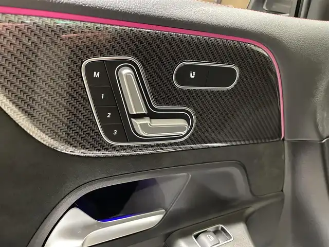 メルセデス・ベンツ ＧＬＢ２００ｄ AMGライン 愛知県 2021(令3)年 1.3万km マウンテングレー レーダーセーフティＰＫＧ　/ＭＢＵＸ　/Ｂｌｕｅｔｏｏｔｈ　/３６０度カメラ　/フルセグＴＶ　/ハーフレザー　/シートヒーター　/ＡＣＣ　/ＬＫＡ　/ＬＤＷ　/ＢＳＭ　/ドライブレコーダー　/ＥＴＣ２．０/アンビエントライト/パワーバックドア/プッシュスタート/ウィンカーミラー/アイドリングストップ