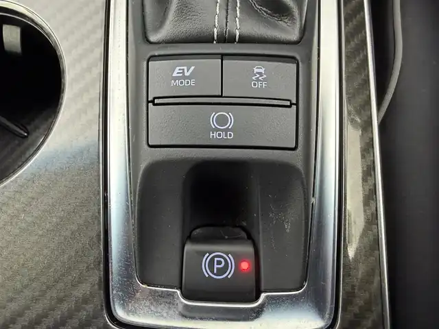 トヨタ クラウン ハイブリッド RS アドバンス 愛知県 2018(平30)年 3.7万km パール 純正ナビ/パノラマミックビューモニター/レザーシート/デジタルインナーミラー/プリクラッシュセーフティシステム/レーダークルーズコントロール/LEDヘッドライト/フルセグTV/シートヒーター/エアコン/スマートキー/プッシュスタート/電動格納ミラー/ETC/Bluetooth