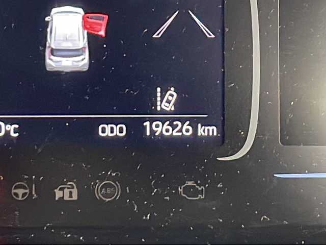 トヨタ アクア G 秋田県 2024(令6)年 2万km プラチナホワイトパールマイカ 4WD/純正ナビ/AM/FM/Bluetooth　/バックカメラ　/衝突被害軽減ブレーキ　/レーダークルーズコントロール　/横滑り防止装置/レーンキープアシスト/寒冷地仕様　/LEDライト　/バックカメラ　/ＥＴＣ　/前後コーナーセンサー　/スマートキー/ワイパーデアイサー/革巻きステアリング/AC100V/ミラーヒーター/ドライブレコーダー