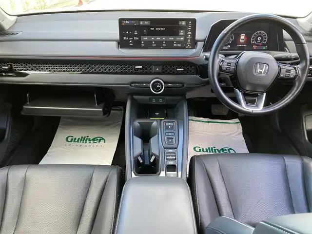 ホンダ アコード e:HEV 群馬県 2024(令6)年 2.6万km プラチナホワイトパール 純正12.3型ナビ/BOSEプレミアムサウンドシステム/全方位モニター/ドライブレコーダー/アダプティブクルーズコントロール/前後ソナーセンサー/ホンダセンシング360/・衝突被害軽減ブレーキ/・車線逸脱防止支援システム/・前後誤発進抑制機能/・後退出庫サポート/・ブラインドスポットインフォメーション/・アダプティブドライビングビーム/ヘッドアップディスプレイ/フルLEDヘッドランプ/革巻きステアリング/パドルシフト/ブラック革シート/全席シートヒーター/前席パワーシート/運転席ポジションメモリー/純正18インチアルミホイール/スマートキー/プッシュエンジンスタート/禁煙車