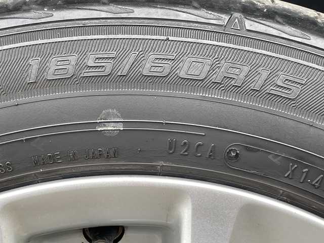 ホンダ シャトル ハイブリッド X 青森県 2016(平28)年 11.2万km ホワイトオーキッドパール 4WD/純正SDナビ・フルセグTV/CD・DVD・Bluetooth・SD/バックカメラ/合皮コンビシート/あんしんパッケージ/衝突軽減ブレーキ/クルーズコントロール/パドルシフト/ビルトインETC/ヒーテッドドアミラー/熱線入りフロントウインドウ/LEDヘッドライト/オートライト/フォグランプ/モデューロ15インチアルミ/プッシュスタート/スマートキー