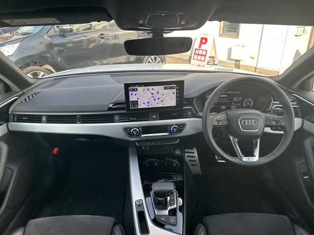 アウディ Ａ４ アバント 35TDI Sライン 愛知県 2021(令3)年 3.5万km グレイシアホワイトメタリック ・禁煙車/・純正ナビ/Bluetooth/・マトリクスLEDヘッドライトパッケージ/・Sラインプラスパッケージ/・サラウンドビューカメラ/・パークアシスト/・ビルトインETC2.0/・黒ハーフレザーシート/・前席パワーシート/ヒーター/・パワーバックドア/・ルーフレール/・純正１８インチアルミ/・パーキングエイド/・アダプティブクルーズコントロール/・ハイビームアシスト/・アクティブレーンアシスト/・電子パーキング/・ブレーキホールド/・パドルシフト/・ステアスイッチ/・プッシュスタート/・電動格納ミラーウインカー/・純正フロアマット/・新車保証書/取扱説明書