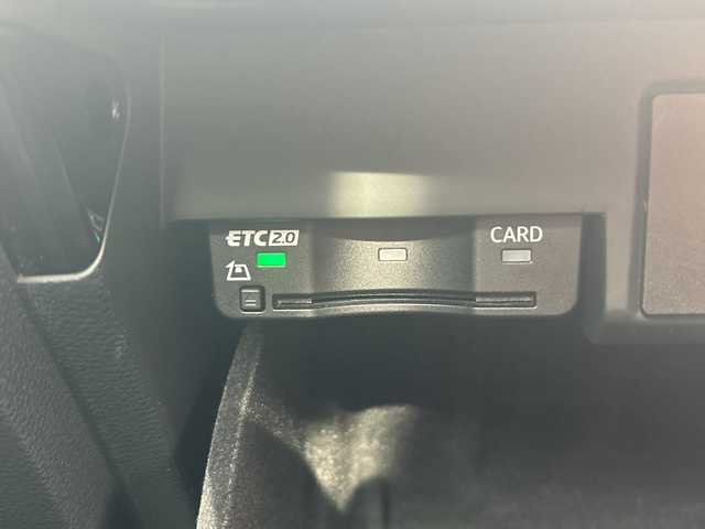 アウディ Ａ４ アバント 35TDI Sライン 愛知県 2021(令3)年 3.5万km グレイシアホワイトメタリック ・禁煙車/・純正ナビ/Bluetooth/・マトリクスLEDヘッドライトパッケージ/・Sラインプラスパッケージ/・サラウンドビューカメラ/・パークアシスト/・ビルトインETC2.0/・黒ハーフレザーシート/・前席パワーシート/ヒーター/・パワーバックドア/・ルーフレール/・純正１８インチアルミ/・パーキングエイド/・アダプティブクルーズコントロール/・ハイビームアシスト/・アクティブレーンアシスト/・電子パーキング/・ブレーキホールド/・パドルシフト/・ステアスイッチ/・プッシュスタート/・電動格納ミラーウインカー/・純正フロアマット/・新車保証書/取扱説明書