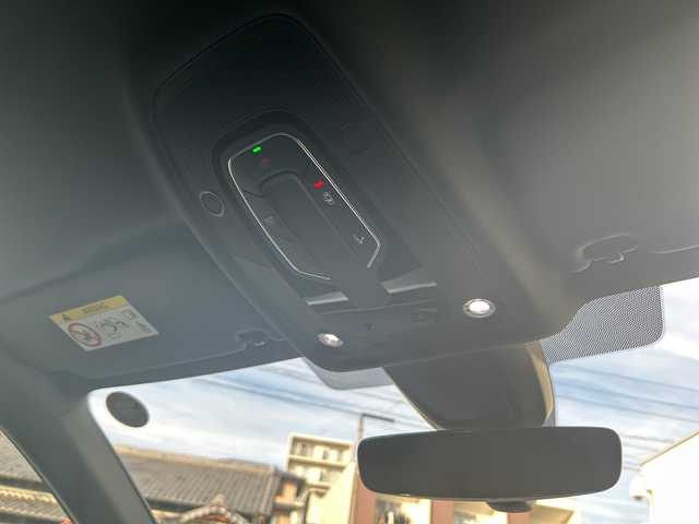 アウディ Ａ４ アバント 35TDI Sライン 愛知県 2021(令3)年 3.5万km グレイシアホワイトメタリック ・禁煙車/・純正ナビ/Bluetooth/・マトリクスLEDヘッドライトパッケージ/・Sラインプラスパッケージ/・サラウンドビューカメラ/・パークアシスト/・ビルトインETC2.0/・黒ハーフレザーシート/・前席パワーシート/ヒーター/・パワーバックドア/・ルーフレール/・純正１８インチアルミ/・パーキングエイド/・アダプティブクルーズコントロール/・ハイビームアシスト/・アクティブレーンアシスト/・電子パーキング/・ブレーキホールド/・パドルシフト/・ステアスイッチ/・プッシュスタート/・電動格納ミラーウインカー/・純正フロアマット/・新車保証書/取扱説明書