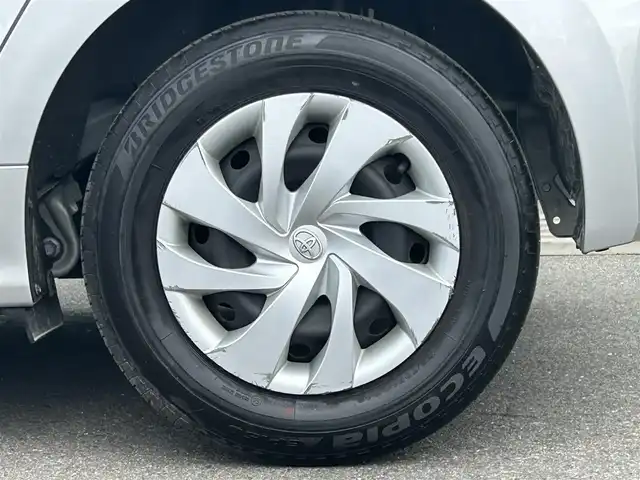 トヨタ ヤリス G 和歌山県 2021(令3)年 1.1万km シルバーM 純正8インチナビ/全方位カメラ/衝突軽減ブレーキ/レーダークルコン/前後コーナーセンサー/レーンキープアシスト/オートライト/ビルトインETC/前後ドラレコ/シートヒーター