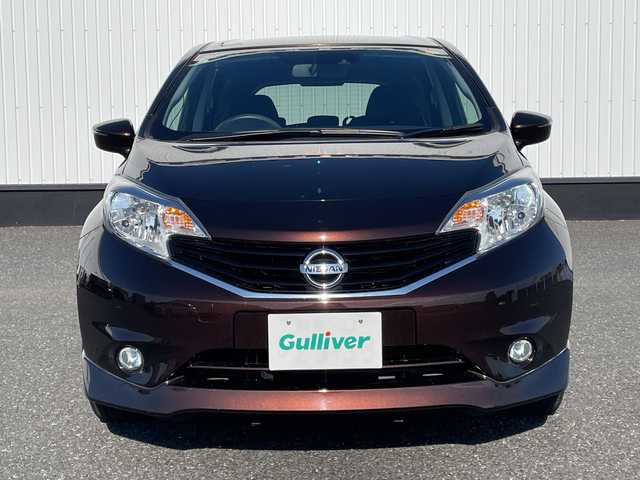 日産 ノート X エアロS V +セーフ 千葉県 2015(平27)年 2.3万km インペリアルアンバーP 純正ナビ/(フルセグTV/SD/CD/DVD/AM/FM/iPod)/衝突被害軽減システム/車線逸脱警報/横滑り防止装置/ETC/アイドリングストップ/フォグランプ/ウィンカーミラー/電動格納ミラー/純正15インチAW/シートリフター/プッシュスタート/スマートキー/フロアマット/ドアバイザー/スペアキー