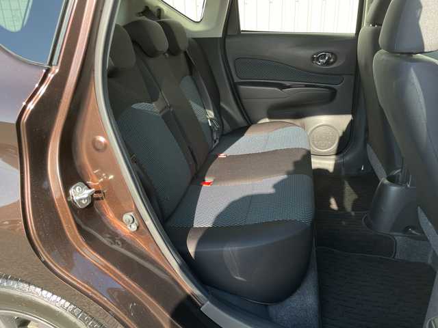 日産 ノート X エアロS V +セーフ 千葉県 2015(平27)年 2.3万km インペリアルアンバーP 純正ナビ/(フルセグTV/SD/CD/DVD/AM/FM/iPod)/衝突被害軽減システム/車線逸脱警報/横滑り防止装置/ETC/アイドリングストップ/フォグランプ/ウィンカーミラー/電動格納ミラー/純正15インチAW/シートリフター/プッシュスタート/スマートキー/フロアマット/ドアバイザー/スペアキー