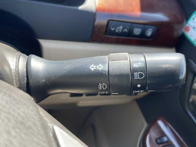 トヨタ ヴェルファイア 2．4V 鹿児島県 2008(平20)年 12万km ホワイトパールクリスタルシャイン 純正ナビ/CD/DVD/TV/ワンセグTV/3列シート/パワーステアリング/パワーウィンドウ/両側パワースライドドア/パーキングアシスト/アイドリングストップ/純正後部座席モニター/ETC/純正フロアマット/ABS/コーナーセンサー/オートライト