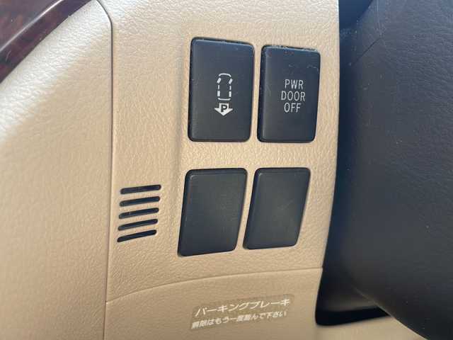 トヨタ ヴェルファイア 2．4V 鹿児島県 2008(平20)年 12万km ホワイトパールクリスタルシャイン 純正ナビ/CD/DVD/TV/ワンセグTV/3列シート/パワーステアリング/パワーウィンドウ/両側パワースライドドア/パーキングアシスト/アイドリングストップ/純正後部座席モニター/ETC/純正フロアマット/ABS/コーナーセンサー/オートライト