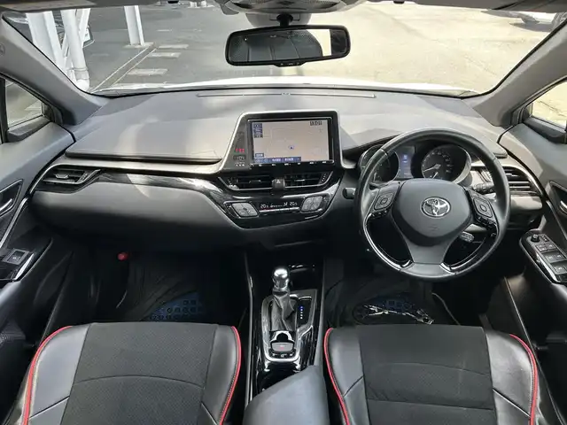 トヨタ Ｃ－ＨＲ G モード ネロ 静岡県 2019(平31)年 3.7万km ホワイトパールクリスタルシャイン 純正ナビ/・フルセグ/CD/Bluetooth/バックカメラ/ビルトインETC/ブラインドスポットモニター/クルーズコントロール追従有/革巻きステアリング/オートライト/スマートキー/・プッシュスタート/LEDヘッドライト/・フォグランプ/純正アルミホイール