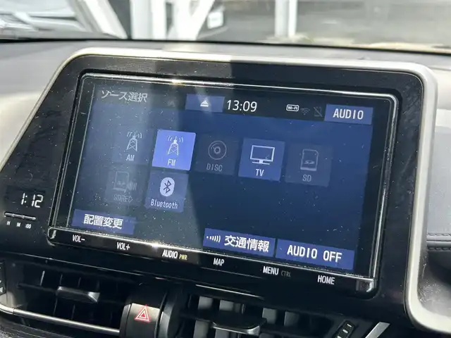 トヨタ Ｃ－ＨＲ G モード ネロ 静岡県 2019(平31)年 3.7万km ホワイトパールクリスタルシャイン 純正ナビ/・フルセグ/CD/Bluetooth/バックカメラ/ビルトインETC/ブラインドスポットモニター/クルーズコントロール追従有/革巻きステアリング/オートライト/スマートキー/・プッシュスタート/LEDヘッドライト/・フォグランプ/純正アルミホイール
