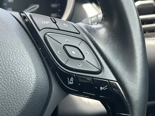 トヨタ Ｃ－ＨＲ G モード ネロ 静岡県 2019(平31)年 3.7万km ホワイトパールクリスタルシャイン 純正ナビ/・フルセグ/CD/Bluetooth/バックカメラ/ビルトインETC/ブラインドスポットモニター/クルーズコントロール追従有/革巻きステアリング/オートライト/スマートキー/・プッシュスタート/LEDヘッドライト/・フォグランプ/純正アルミホイール