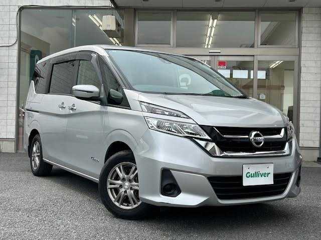 日産 セレナ X 埼玉県 2017(平29)年 13.1万km ブリリアントシルバー 9インチ純正SDナビ/スマートマルチセンターシート/パワースライドドア/アイドリングストップ/フルセグテレビ/ETC/Bluetooth/スペアキー