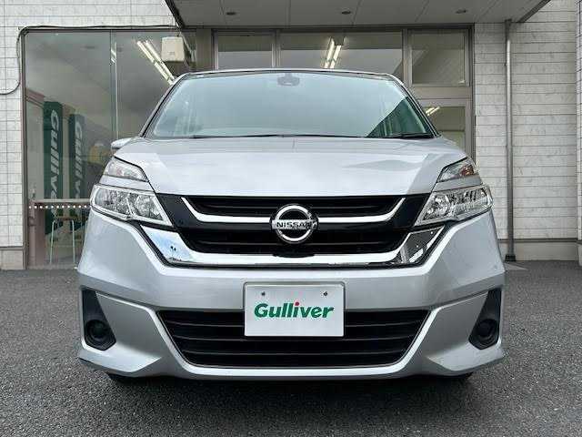 日産 セレナ X 埼玉県 2017(平29)年 13.1万km ブリリアントシルバー 9インチ純正SDナビ/スマートマルチセンターシート/パワースライドドア/アイドリングストップ/フルセグテレビ/ETC/Bluetooth/スペアキー
