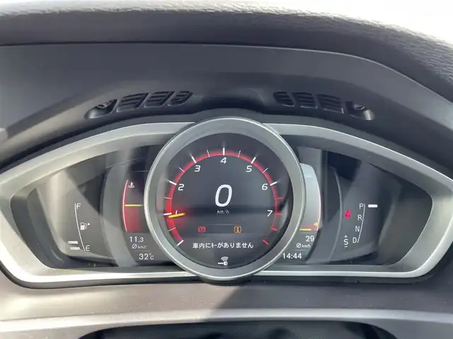 ボルボ Ｖ４０ T2 キネティック 東京都 2018(平30)年 5万km 青 ワンオーナー　ナビＥＤ　ＨＤＤナビ　Ｂカメラ　インテリセーフ　Ｂｌｕｅｔｏｏｔｈ　ＵＳＢ　ＡＣＣ　衝突警告　ＢＬＩＳ　ＬＫＡ　ＥＴＣ　ＬＥＤオートライト　バックフォグ　シートリフター　１６ｉｎｃｈＡＷ