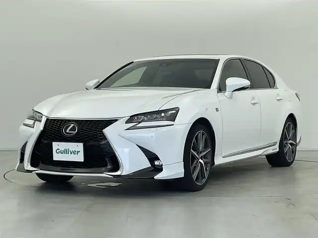 レクサス ＧＳ 300h Fスポーツ 群馬県 2016(平28)年 9.4万km ホワイトノーヴァガラスフレーク ムーンルーフ/3眼LEDヘッドライト/・アダプティブハイビーム/・ヘッドランプクリーナー/ブラインドスポットモニター/クリアランスソナー/バックソナー/パワートランクリッド/後席カーテンエアバッグ/―――――――――――――/純正12.3インチSDナビ/（フルセグTV/Bluetooth/SD/CD/DVD/Blu-ray/USB）/バックカメラ/前席シートヒーター/シートベンチレーション/ステアリングヒーター/運転席シートポジションメモリー/リアサンシェード/セーフティシステムプラス/・プリクラッシュセーフティ/・レーンキーピングアシスト/・レーダークルーズコントロール/ビルトインETC2.0