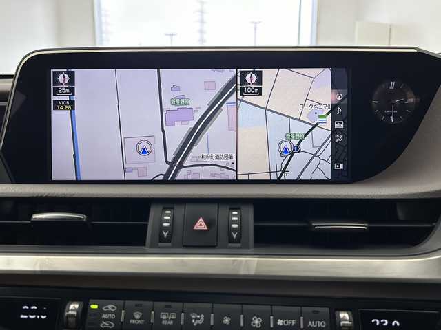 レクサス ＥＳ 300h バージョンL 宮城県 2019(平31)年 5.6万km ソニックチタニウム サンルーフ/三眼LEDヘッドランプ/ヘーゼル内装/純正ナビ/(AM/FM/SD/USB/BT/TV/AUX/CD/DVD/Miracast)/全方位カメラ/パノラミックビューモニター/ETC2.0/レーダークルーズコントロール/BSM/HUD/レザーシート/パワーシート/シートメモリー/シートヒーター/エアシート/パドルシフト/プッシュスタート/スマートキー/スペアキー×1/オートライト/オートマチックハイビーム/純正フロアマット/純正18インチアルミホイール/保証書/取扱説明書