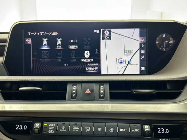 レクサス ＥＳ 300h バージョンL 宮城県 2019(平31)年 5.6万km ソニックチタニウム サンルーフ/三眼LEDヘッドランプ/ヘーゼル内装/純正ナビ/(AM/FM/SD/USB/BT/TV/AUX/CD/DVD/Miracast)/全方位カメラ/パノラミックビューモニター/ETC2.0/レーダークルーズコントロール/BSM/HUD/レザーシート/パワーシート/シートメモリー/シートヒーター/エアシート/パドルシフト/プッシュスタート/スマートキー/スペアキー×1/オートライト/オートマチックハイビーム/純正フロアマット/純正18インチアルミホイール/保証書/取扱説明書