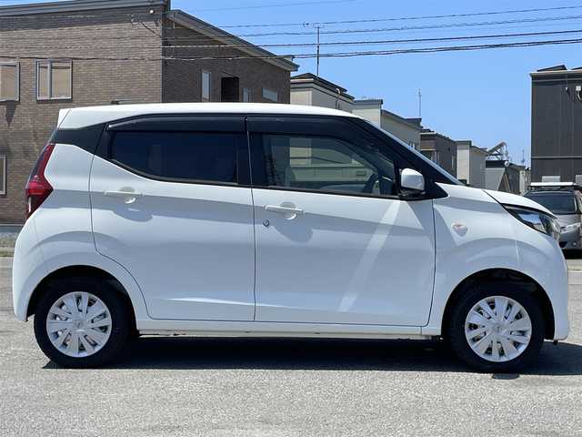 日産 デイズ ボレロ 道央・札幌 2020(令2)年 3.4万km ホワイト ４WD/社外オーディオ/AM/FM/CD/AUX/エマージェンシーブレーキ/横滑り防止装置/クリアランスソナー/アイドリングストップ/前席シートヒーター/リモコンキー/ハロゲンヘッドライト/ヘッドライトレベライザー/電動格納ミラー/フロアマット/ドアバイザー/スペアキー/鉄チンホイール付夏タイヤ積込/155/65/R14/2024年/山8mm