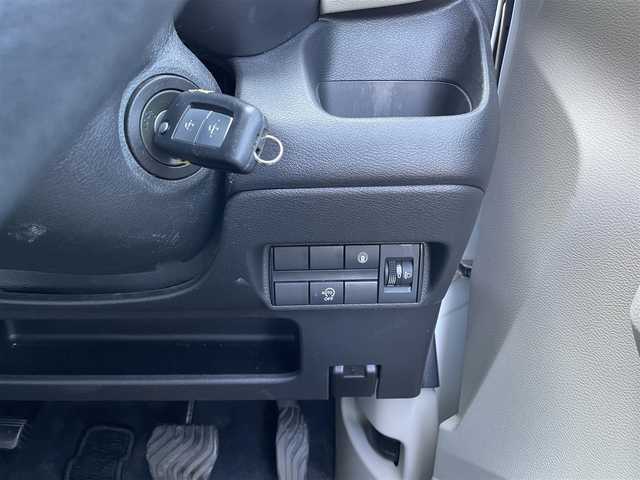 日産 デイズ ボレロ 道央・札幌 2020(令2)年 3.4万km ホワイト ４WD/社外オーディオ/AM/FM/CD/AUX/エマージェンシーブレーキ/横滑り防止装置/クリアランスソナー/アイドリングストップ/前席シートヒーター/リモコンキー/ハロゲンヘッドライト/ヘッドライトレベライザー/電動格納ミラー/フロアマット/ドアバイザー/スペアキー/鉄チンホイール付夏タイヤ積込/155/65/R14/2024年/山8mm