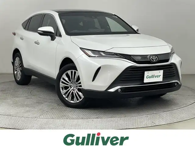 トヨタ ハリアー Z レザーパッケージ 道央・札幌 2023(令5)年 2.1万km プラチナホワイトパールマイカ ・4WD/・寒冷地仕様/・衝突被害軽減ブレーキ/・レーンキープアシスト/・レーダークルーズコントロール/・ブラインドスポットモニター/・メーカーナビ/・バックカメラ/・フルセグTV/・Bluetooth/・デジタルインナーミラー/・パワーシート/・シートヒーター&クーラー/・ステアリングヒーター/・パワーバックドア/・ドアロック連動ミラー