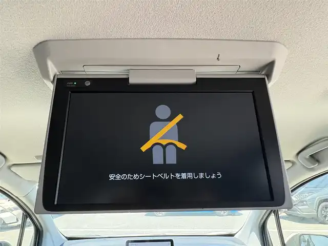 トヨタ シエンタ Z 徳島県 2023(令5)年 1.4万km ホワイトパールクリスタルシャイン メーカー10.5型ナビ/（ラジオ/BT/USB/フルセグ）/純正フリップダウンモニター/バックカメラ/全方位カメラ/両側電動スライドドア/ビルトインETC/前後ドライブレコーダー/コーナーセンサー/ブラインドスポットモニター/PKSB/DRIVEMODE/追従式クルーズコントロール/LEDヘッドライト/新車時保証書