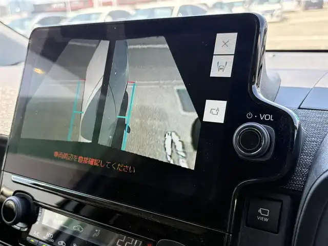 トヨタ シエンタ Z 徳島県 2023(令5)年 1.4万km ホワイトパールクリスタルシャイン メーカー10.5型ナビ/（ラジオ/BT/USB/フルセグ）/純正フリップダウンモニター/バックカメラ/全方位カメラ/両側電動スライドドア/ビルトインETC/前後ドライブレコーダー/コーナーセンサー/ブラインドスポットモニター/PKSB/DRIVEMODE/追従式クルーズコントロール/LEDヘッドライト/新車時保証書