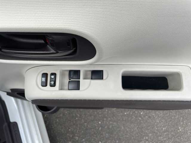 トヨタ スペイド G 宮城県 2013(平25)年 9.7万km ホワイトパールクリスタルシャイン (株)IDOMが運営する【じしゃロン仙台店】の自社ローン専用車両になりますこちらは現金またはオートローンご利用時の価格です。自社ローンご希望の方は別途その旨お申付け下さい/パワースライドドア/SDナビ/フルセグ/Bluetooth/CD/DVD/バックカメラ/ETC/シートヒーター/ダウンサス