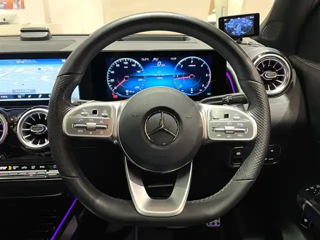 メルセデス・ベンツ Ｍ・ベンツ ＧＬＢ２００ｄ 4マチック AMGライン 道央・札幌 2021(令3)年 1.6万km コスモスブラック コスモスブラック/パノラミックスライディングルーフ/AMGレザーエクスクルーシブパッケージ/アドバンスドパッケージ/レーダーセーフティパッケージ/360°カメラ/本革シート/シートヒーター/メモリ付パワーシート/純正HDDナビ/フルセグテレビ/USB/BT
