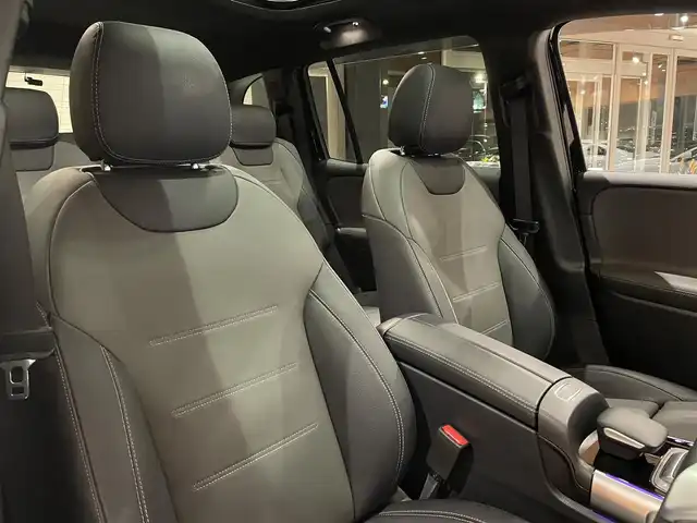 メルセデス・ベンツ Ｍ・ベンツ ＧＬＢ２００ｄ 4マチック AMGライン 道央・札幌 2021(令3)年 1.6万km コスモスブラック コスモスブラック/パノラミックスライディングルーフ/AMGレザーエクスクルーシブパッケージ/アドバンスドパッケージ/レーダーセーフティパッケージ/360°カメラ/本革シート/シートヒーター/メモリ付パワーシート/純正HDDナビ/フルセグテレビ/USB/BT