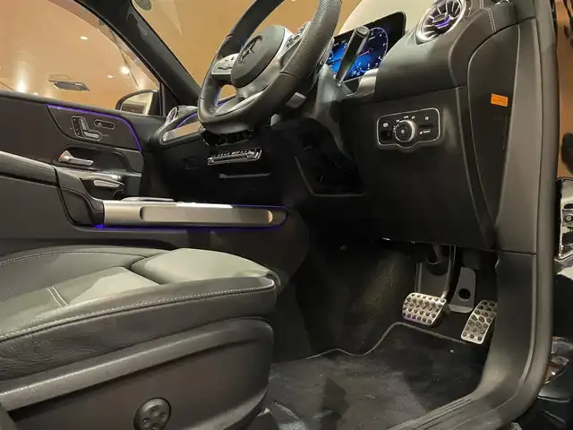 メルセデス・ベンツ Ｍ・ベンツ ＧＬＢ２００ｄ 4マチック AMGライン 道央・札幌 2021(令3)年 1.6万km コスモスブラック コスモスブラック/パノラミックスライディングルーフ/AMGレザーエクスクルーシブパッケージ/アドバンスドパッケージ/レーダーセーフティパッケージ/360°カメラ/本革シート/シートヒーター/メモリ付パワーシート/純正HDDナビ/フルセグテレビ/USB/BT