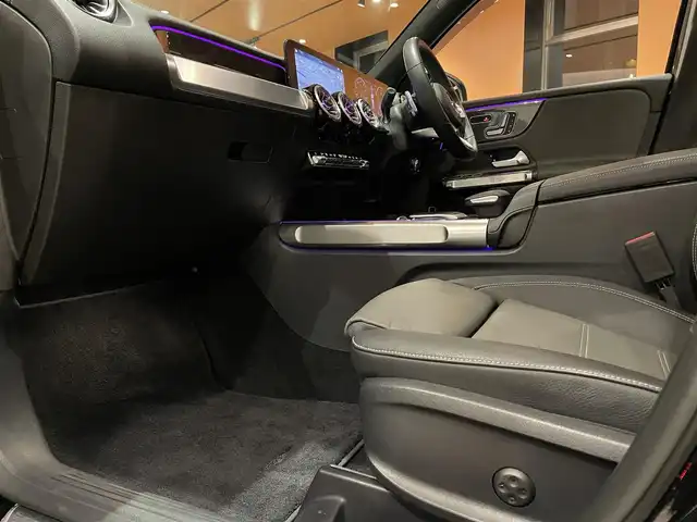 メルセデス・ベンツ Ｍ・ベンツ ＧＬＢ２００ｄ 4マチック AMGライン 道央・札幌 2021(令3)年 1.6万km コスモスブラック コスモスブラック/パノラミックスライディングルーフ/AMGレザーエクスクルーシブパッケージ/アドバンスドパッケージ/レーダーセーフティパッケージ/360°カメラ/本革シート/シートヒーター/メモリ付パワーシート/純正HDDナビ/フルセグテレビ/USB/BT