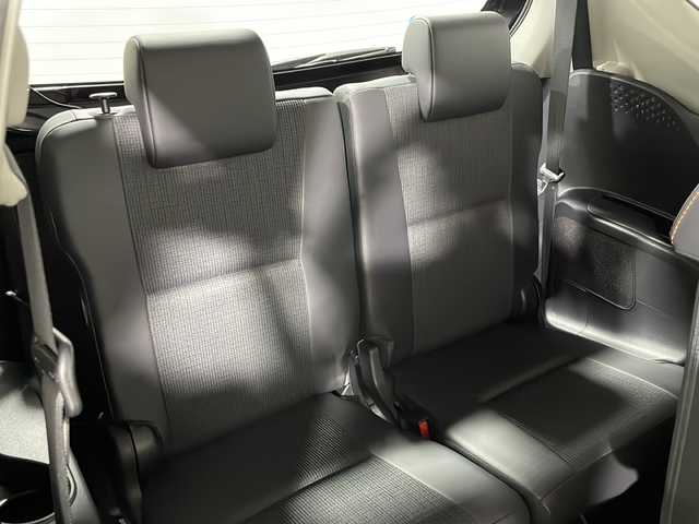 トヨタ シエンタ G クエロ 広島県 2017(平29)年 4.6万km クールボルドーガラスフレーク 禁煙車/純正ナビ/バックカメラ/両側パワースライドドア/ＥＴＣ/レーンキープアシスト/衝突被害軽減/オートマチックハイビーム/踏み間違い防止/ＬＥＤヘッドライト/フォグランプ/ステアリングスイッチ/ＤＶＤ/純正15インチアルミホイール(185/60/R15)/エアバッグ(運転席/助手席)