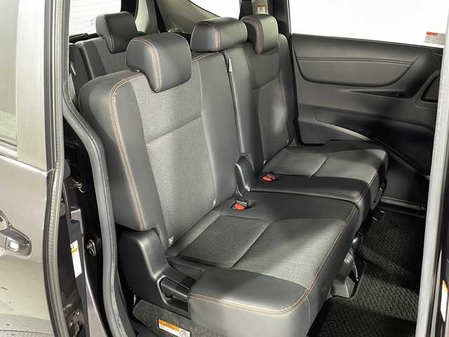 トヨタ シエンタ G クエロ 広島県 2017(平29)年 4.6万km クールボルドーガラスフレーク 禁煙車/純正ナビ/バックカメラ/両側パワースライドドア/ＥＴＣ/レーンキープアシスト/衝突被害軽減/オートマチックハイビーム/踏み間違い防止/ＬＥＤヘッドライト/フォグランプ/ステアリングスイッチ/ＤＶＤ/純正15インチアルミホイール(185/60/R15)/エアバッグ(運転席/助手席)