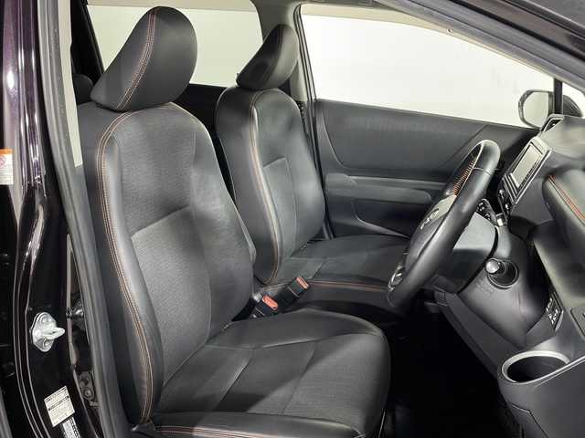 トヨタ シエンタ G クエロ 広島県 2017(平29)年 4.6万km クールボルドーガラスフレーク 禁煙車/純正ナビ/バックカメラ/両側パワースライドドア/ＥＴＣ/レーンキープアシスト/衝突被害軽減/オートマチックハイビーム/踏み間違い防止/ＬＥＤヘッドライト/フォグランプ/ステアリングスイッチ/ＤＶＤ/純正15インチアルミホイール(185/60/R15)/エアバッグ(運転席/助手席)