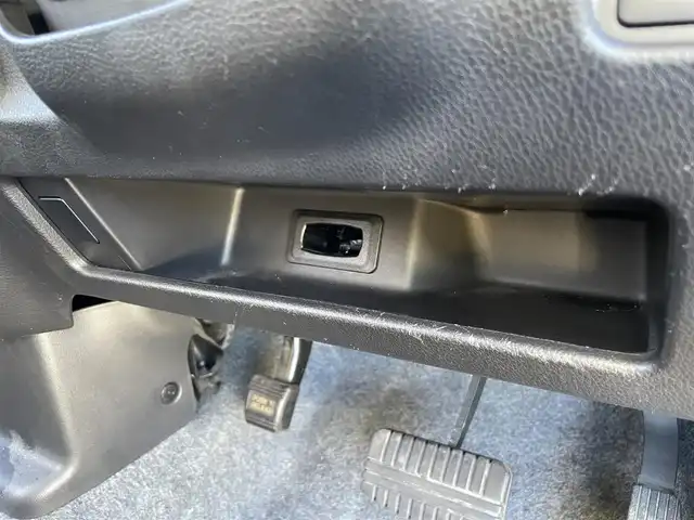 日産 デイズ ルークス ハイウェイスターX 岩手県 2019(令1)年 0.7万km プレミアムパープルP 純正/社外/SDナビ/AM/FM/CD/DVD/Bluetooth/フルセグTV/バックカメラ/アラウンドビューモニター/片側パワースライドドア/エマージェンシーブレーキ/横滑り防止装置/コーナーセンサー/アイドリングストップ/オートライト/オートハイビーム/LEDヘッドライト/フォグランプ/スマートキー/プッシュスタート/電動格納ミラー/社外14インチAW/純正フロアマット/ドアバイザー/保証書