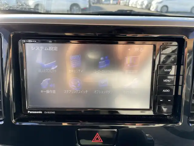 日産 デイズ ルークス ハイウェイスターX 岩手県 2019(令1)年 0.7万km プレミアムパープルP 純正/社外/SDナビ/AM/FM/CD/DVD/Bluetooth/フルセグTV/バックカメラ/アラウンドビューモニター/片側パワースライドドア/エマージェンシーブレーキ/横滑り防止装置/コーナーセンサー/アイドリングストップ/オートライト/オートハイビーム/LEDヘッドライト/フォグランプ/スマートキー/プッシュスタート/電動格納ミラー/社外14インチAW/純正フロアマット/ドアバイザー/保証書