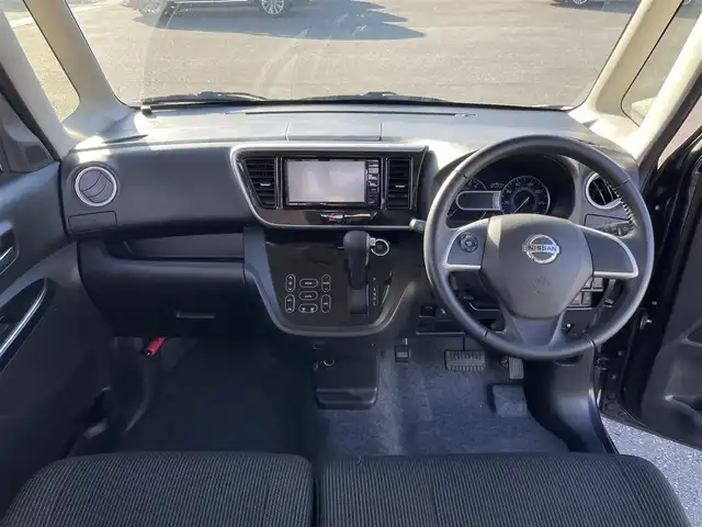 日産 デイズ ルークス ハイウェイスターX 岩手県 2019(令1)年 0.7万km プレミアムパープルP 純正/社外/SDナビ/AM/FM/CD/DVD/Bluetooth/フルセグTV/バックカメラ/アラウンドビューモニター/片側パワースライドドア/エマージェンシーブレーキ/横滑り防止装置/コーナーセンサー/アイドリングストップ/オートライト/オートハイビーム/LEDヘッドライト/フォグランプ/スマートキー/プッシュスタート/電動格納ミラー/社外14インチAW/純正フロアマット/ドアバイザー/保証書