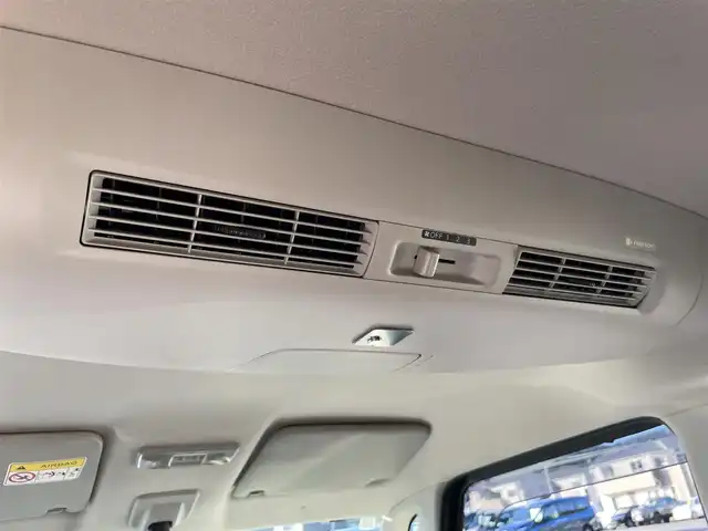 日産 デイズ ルークス ハイウェイスターX 岩手県 2019(令1)年 0.7万km プレミアムパープルP 純正/社外/SDナビ/AM/FM/CD/DVD/Bluetooth/フルセグTV/バックカメラ/アラウンドビューモニター/片側パワースライドドア/エマージェンシーブレーキ/横滑り防止装置/コーナーセンサー/アイドリングストップ/オートライト/オートハイビーム/LEDヘッドライト/フォグランプ/スマートキー/プッシュスタート/電動格納ミラー/社外14インチAW/純正フロアマット/ドアバイザー/保証書