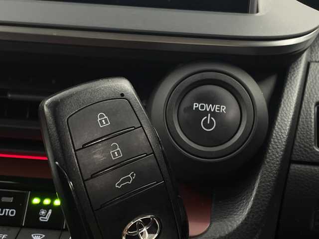 トヨタ プリウス Z 新潟県 2023(令5)年 2.3万km アティチュードブラックマイカ 4WD/トヨタセーフティセンス/パノラマルーフ/純正ナビ/フルセグTV/Bluetooth/パノラミックビューモニター/パワーバックドア/レーダークルーズコントロール/LEDオートライト/オートハイビーム/レザーシート/メモリ付パワーシート/シートヒーター/シートベンチレーション/純正19インチアルミホイール/ブラインドスポットモニター/ステアリングヒーター/デジタルインナーミラー/ステアリングリモコン/スマートキー/ビルトインETC2.0