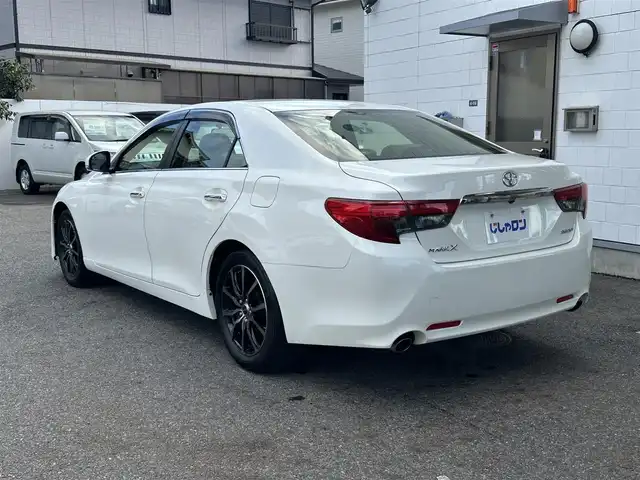 トヨタ マークＸ 250G 滋賀県 2013(平25)年 9.1万km ホワイトパールクリスタルシャイン (株)IDOMが運営する【じしゃロン草津店】の自社ローン専用車両になりますこちらは現金またはオートローンご利用時の価格です。自社ローンご希望の方は別途その旨お申付け下さい