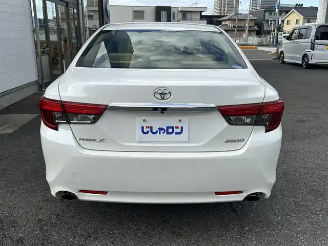 トヨタ マークＸ 250G 滋賀県 2013(平25)年 9.1万km ホワイトパールクリスタルシャイン (株)IDOMが運営する【じしゃロン草津店】の自社ローン専用車両になりますこちらは現金またはオートローンご利用時の価格です。自社ローンご希望の方は別途その旨お申付け下さい