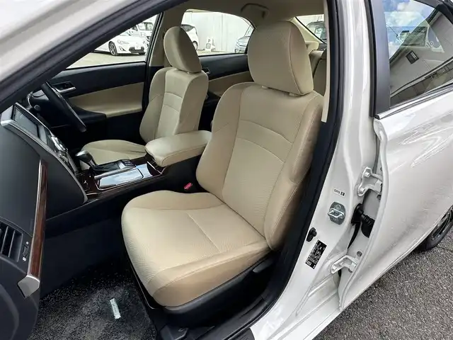 トヨタ マークＸ 250G 滋賀県 2013(平25)年 9.1万km ホワイトパールクリスタルシャイン (株)IDOMが運営する【じしゃロン草津店】の自社ローン専用車両になりますこちらは現金またはオートローンご利用時の価格です。自社ローンご希望の方は別途その旨お申付け下さい