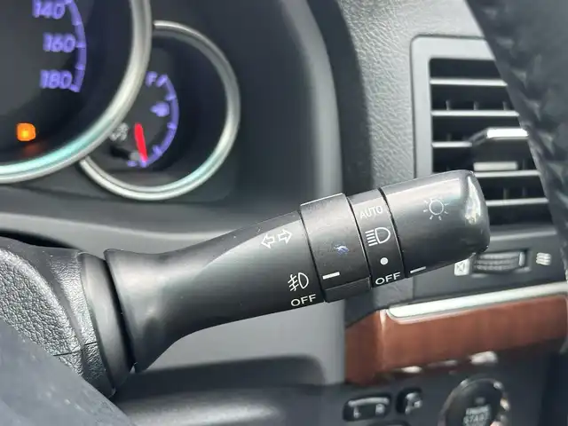 トヨタ マークＸ 250G 滋賀県 2013(平25)年 9.1万km ホワイトパールクリスタルシャイン (株)IDOMが運営する【じしゃロン草津店】の自社ローン専用車両になりますこちらは現金またはオートローンご利用時の価格です。自社ローンご希望の方は別途その旨お申付け下さい
