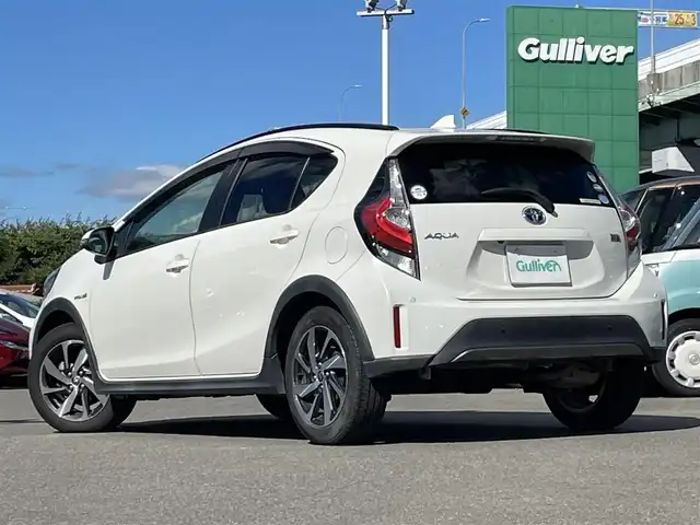 トヨタ アクア クロスオーバー 愛知県 2018(平30)年 7.9万km ホワイトパールクリスタルシャイン スマートキー/プッシュスタート/純正ナビ/バックカメラ/ビルトインETC/純正16インチAW/トヨタセーフティセンス/クリアランスソナー /オートライト/ドライブレコーダー/ハーフレザーシート/純正フロアマット/取説、保証書/スペアキー