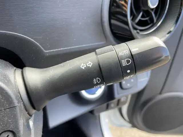 トヨタ アクア クロスオーバー 愛知県 2018(平30)年 7.9万km ホワイトパールクリスタルシャイン スマートキー/プッシュスタート/純正ナビ/バックカメラ/ビルトインETC/純正16インチAW/トヨタセーフティセンス/クリアランスソナー /オートライト/ドライブレコーダー/ハーフレザーシート/純正フロアマット/取説、保証書/スペアキー