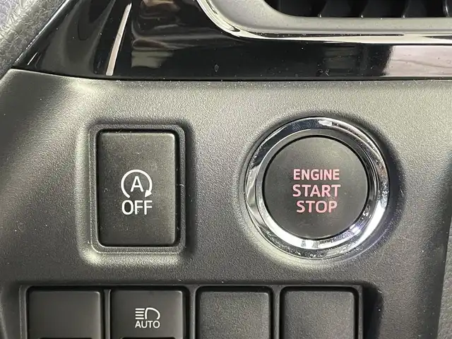 トヨタ ノア Si ダブルバイビーⅡ 埼玉県 2019(平31)年 4.1万km ブラック 純正１０インチナビ　バックカメラ　ビルトインＥＴＣ　前後ドライブレコーダー　セーフティセンス　クルーズコントロール　純正アルミホイール　スマートキー　オートハイビーム　ＬＥＤヘッドライト　地デジＴＶ